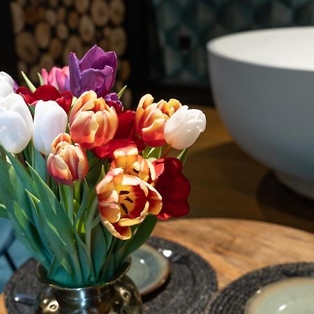 De Luxe Bed &Wellness Βίλα 's-Hertogenbosch  Εξωτερικό φωτογραφία