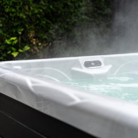 De Luxe Bed &Wellness Βίλα 's-Hertogenbosch  Εξωτερικό φωτογραφία