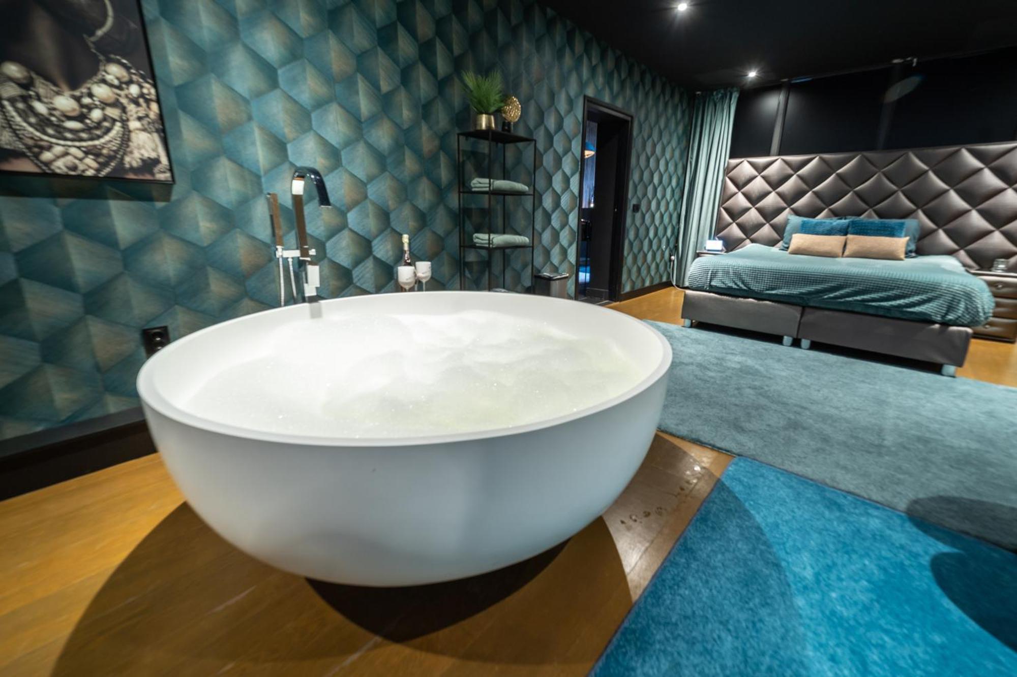 De Luxe Bed &Wellness Βίλα 's-Hertogenbosch  Εξωτερικό φωτογραφία